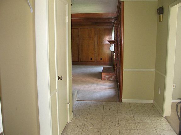 3rd image of 11726 Gardenglen Dr