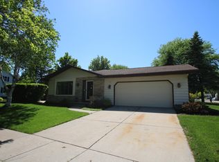 172 Pheasant Dr, Fond Du Lac, WI 54935