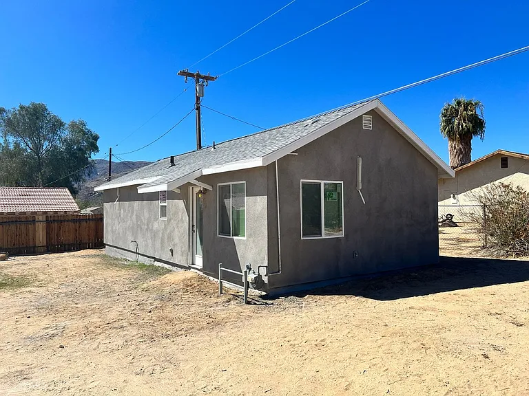 6104 Chia Ave — Photo 1