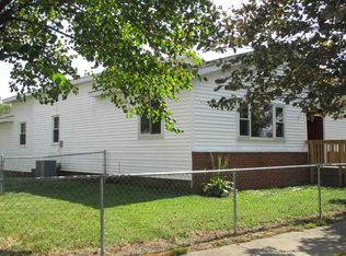 608 S Center St, Flora, IN 46929