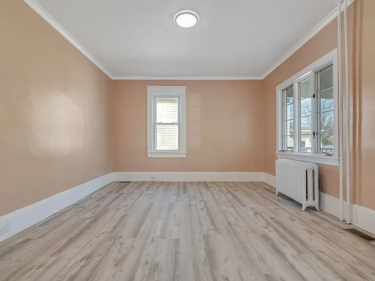 516 Hickory St — Photo 9