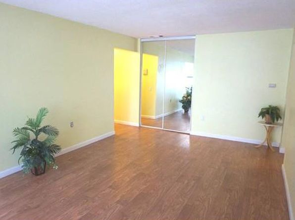 26B Shrewsbury Green Dr