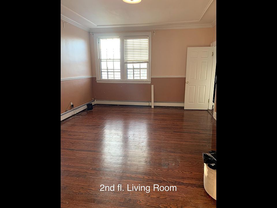 2nd image of 623 Metropolitan Ave #A & B