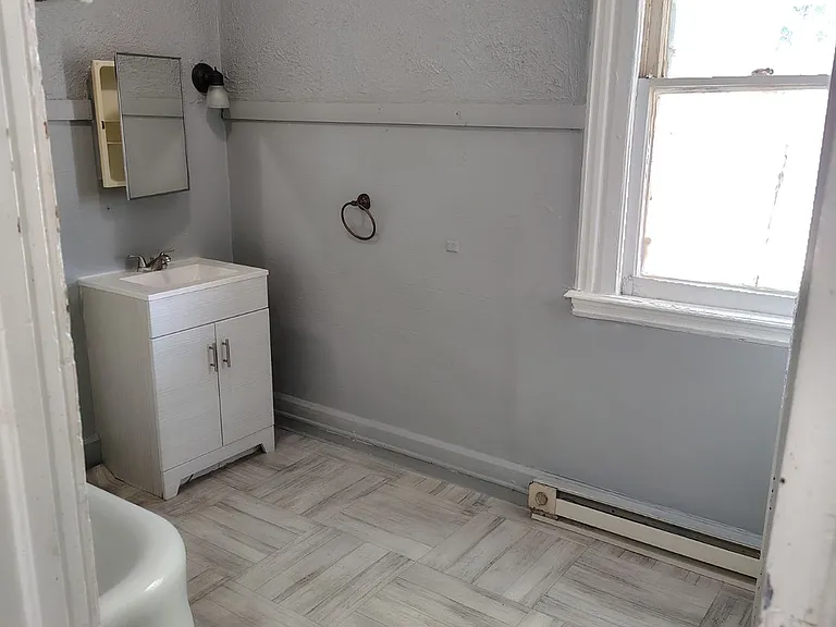 406 E Gilbert St #2 — Photo 12