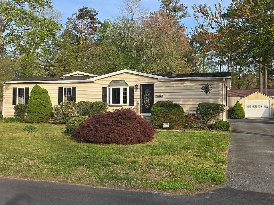 1st image of 24349 Canal Dr