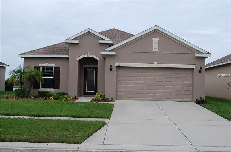 1st image of 812 Fern Leaf Dr