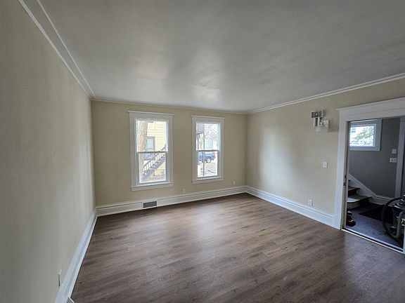 3rd image of 1443 8th Ave