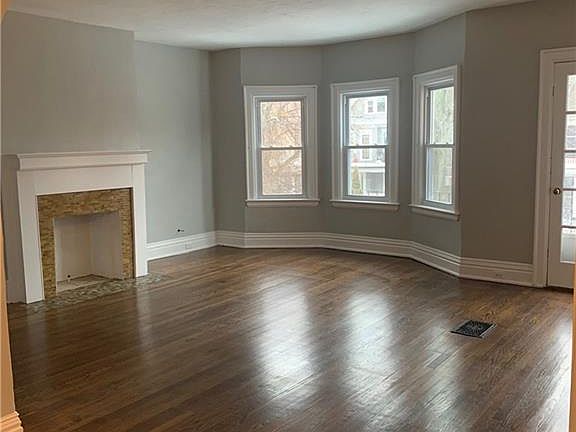 2nd image of 58 Saint James Pl