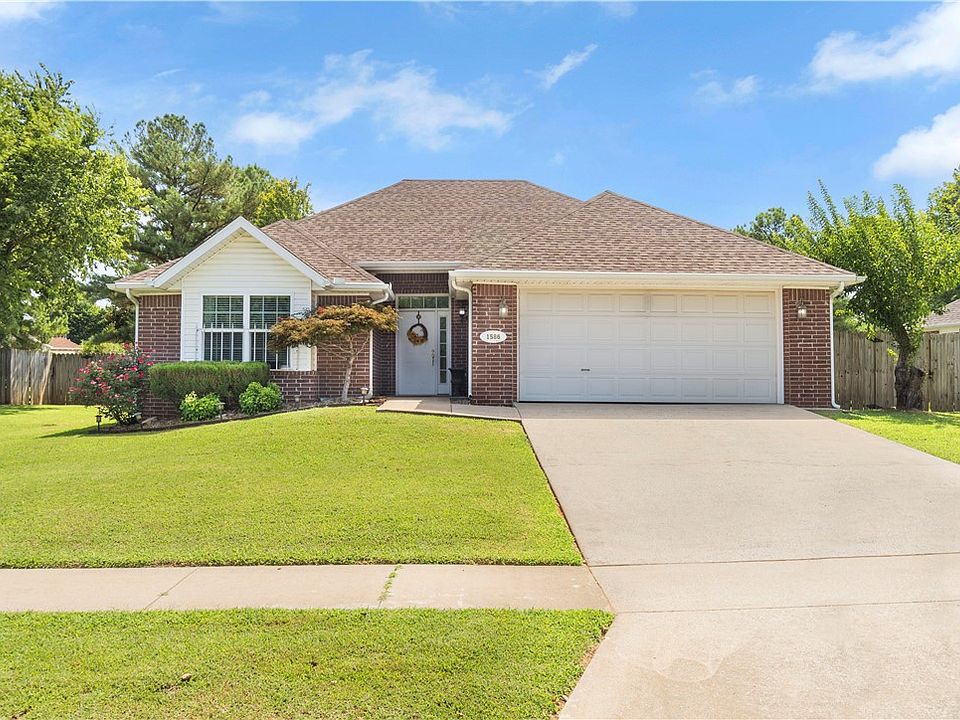 1st image of 1586 N Shetland Dr