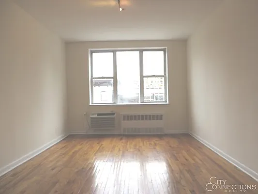 Rented by City Connections Realty | media 12