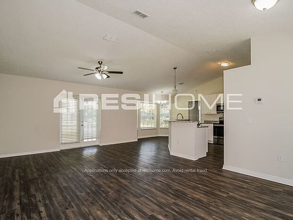3rd image of 687 E Euclid Ave