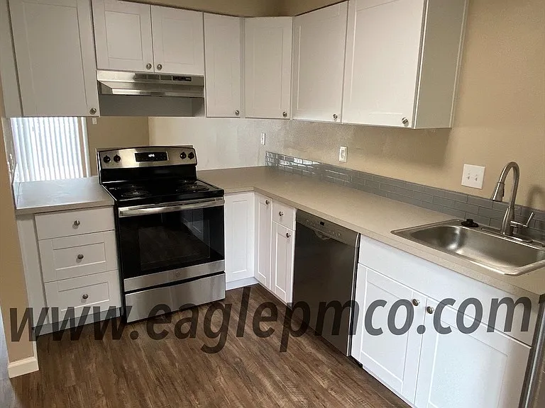 12486 SE 60th Ct #B — Photo 4