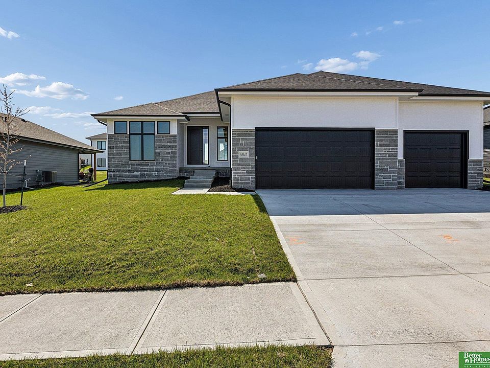 1st image of 12375 Lake Vista Dr