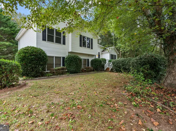 2033 Old Newnan Rd, Carrollton, GA 30116
