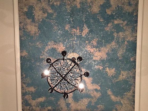 Custom Trey/Lighting Fam Rm