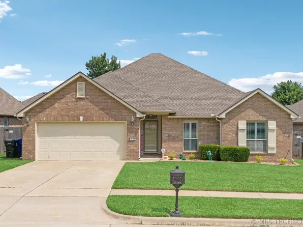 5112 E Fort Worth St, Broken Arrow, OK 74014
