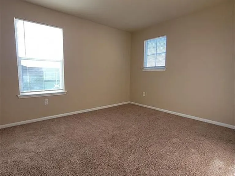 408 Luna Vista Dr — Photo 22