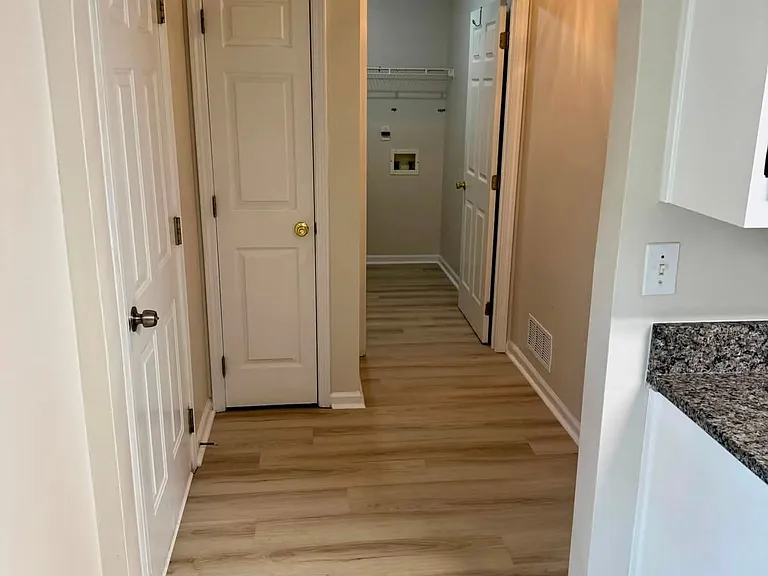 601 Windsor Dr — Photo 18