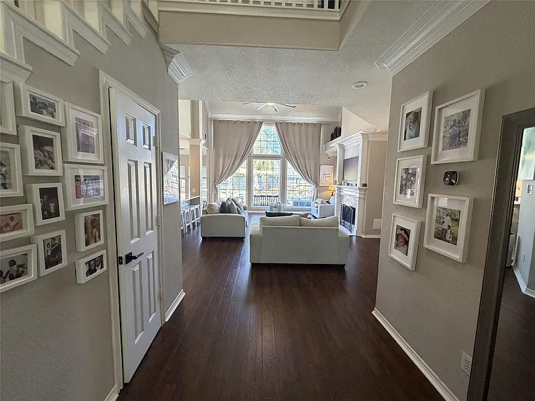 1214 Peregrine Dr — Photo 8