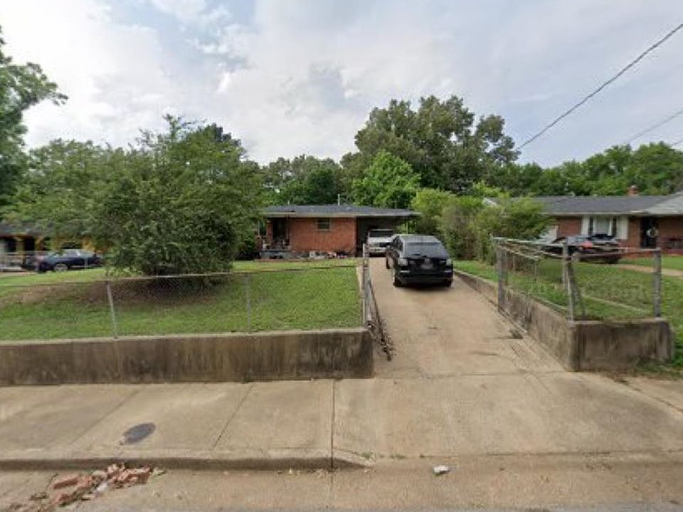 1st image of 48 W Belle Haven Rd