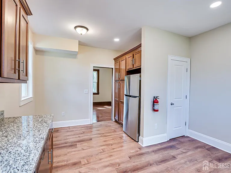 338 Buckelew Ave — Photo 11