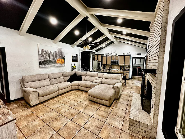 7313 Camelback Dr — Photo 2