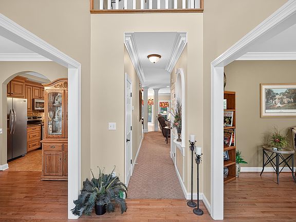 5th image of 307 Holly Ridge Dr