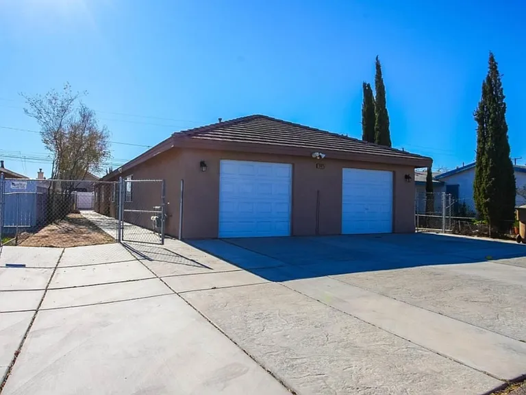 16475 Vine St #A — Photo 2