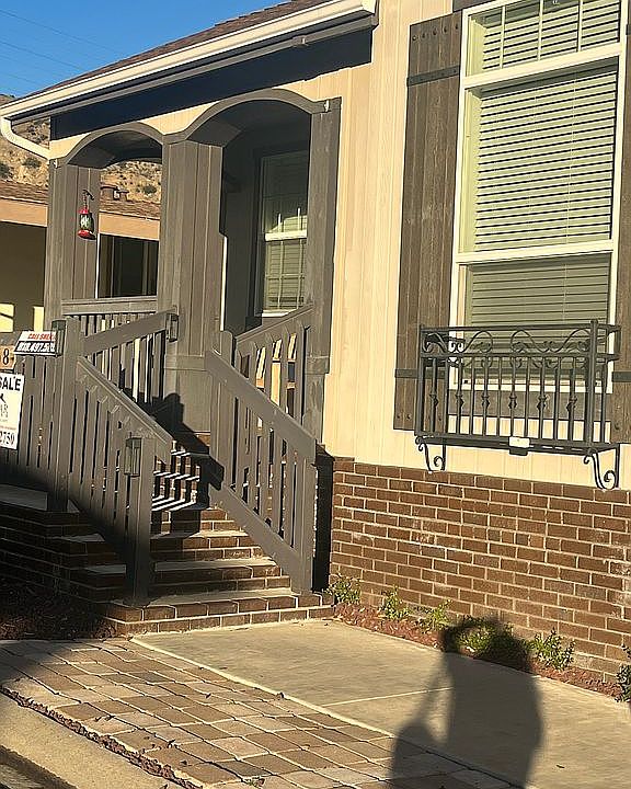1st image of 15455 Glenoaks Blvd Space 468