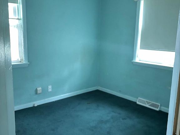 4th image of 163 Superior Blvd