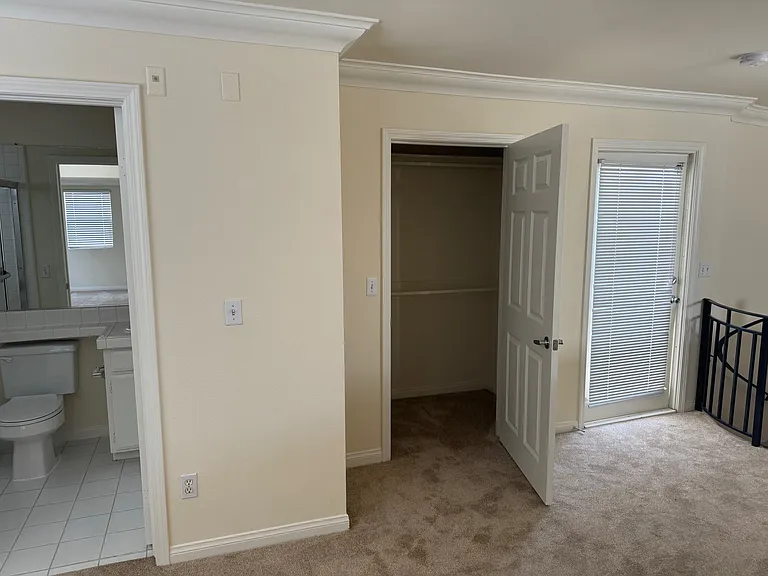 540 N Rossmore Ave #408 — Photo 14