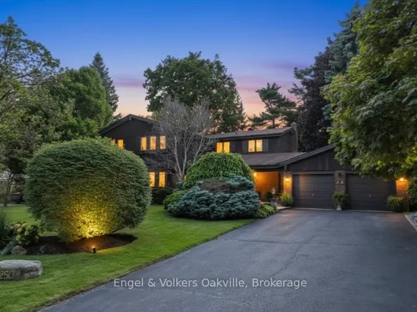 250 Gatestone Ave, Oakville, ON L6J 5R9