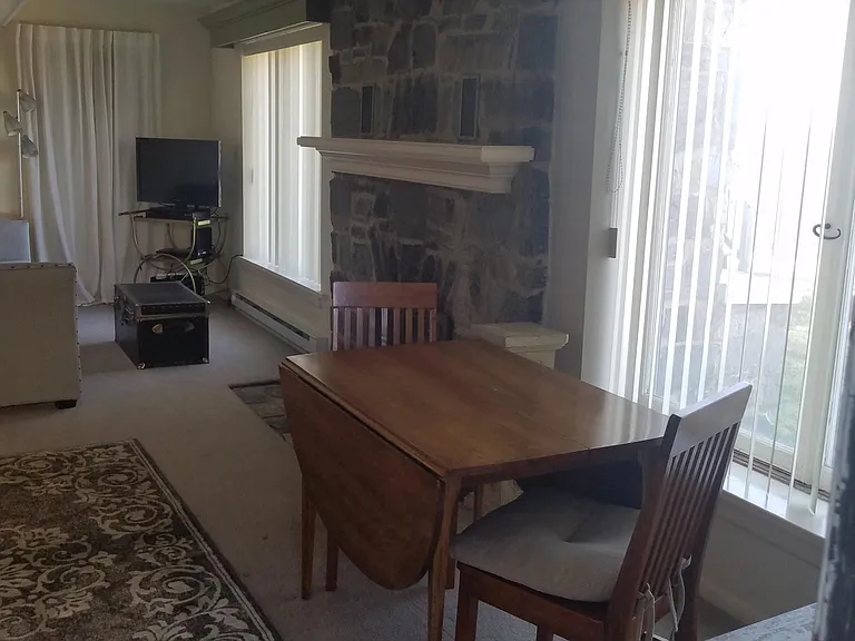 Summit Rd — Photo 8