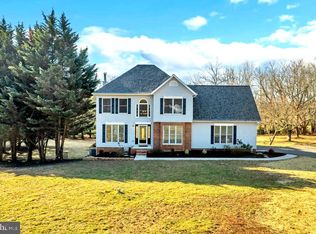 5801 Formosa Dr, Eldersburg, MD 21784