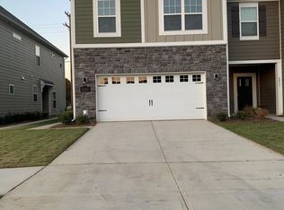 6049 Rizer Dr, Charlotte, NC 28269