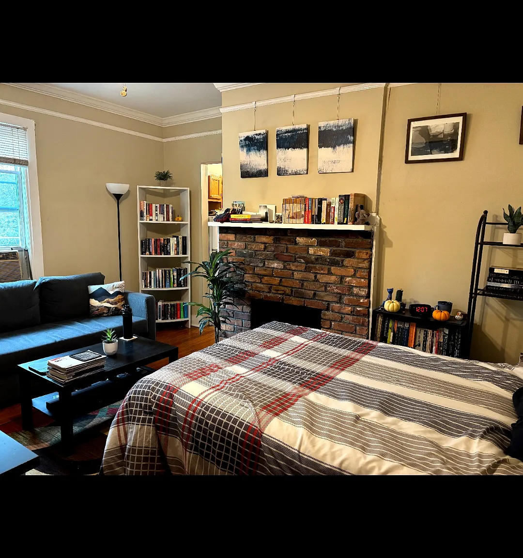 721 Argonne Ave NE — Photo 3