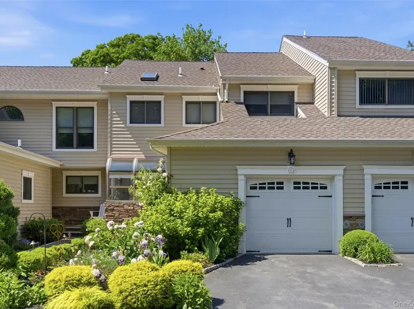 67 Villas Circle, Melville, NY 11747
