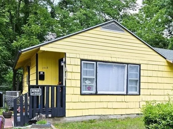 1718 E 89th St, Kansas City, MO 64131