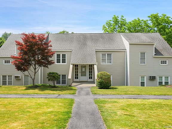 2nd image of 502 Holly Stream Court