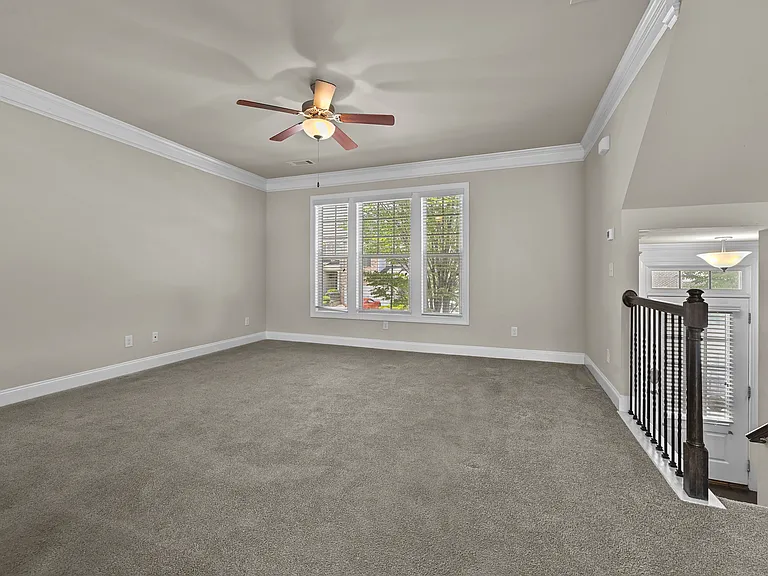 2489 Village Park Bnd — Photo 6
