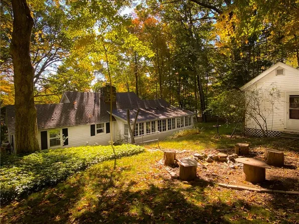 1140 Barrett Cir W, Carmel, NY 10512