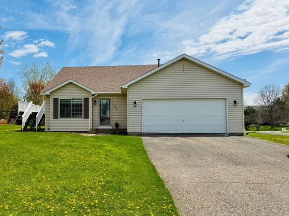 1330 Hunter Hill Dr, Hammond, WI 54015