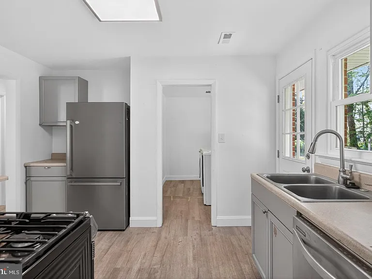 45278 Cove Manor Rd — Photo 13
