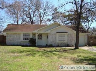 2316 Yosemite Dr, Bryan, TX 77803