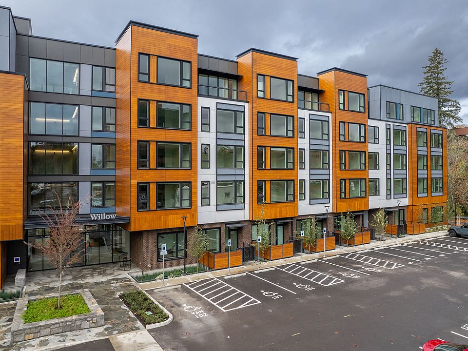 Building Photo 2