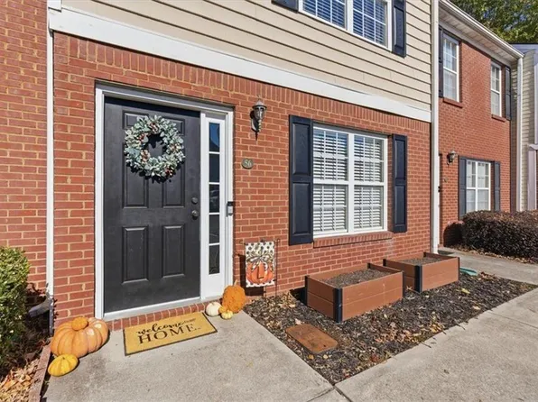 56 Princeton Glen Ct, Adairsville, GA 30103