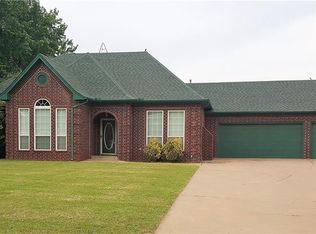 207 N Pecan St, Crescent, OK 73028