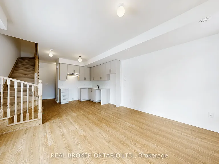 15100 Yonge St N #216 — Photo 7