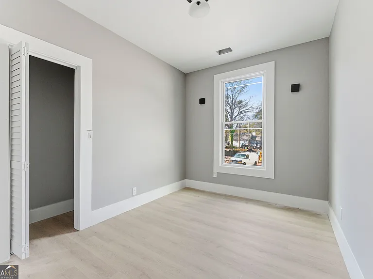 1409 NW Dr NW #1 — Photo 5