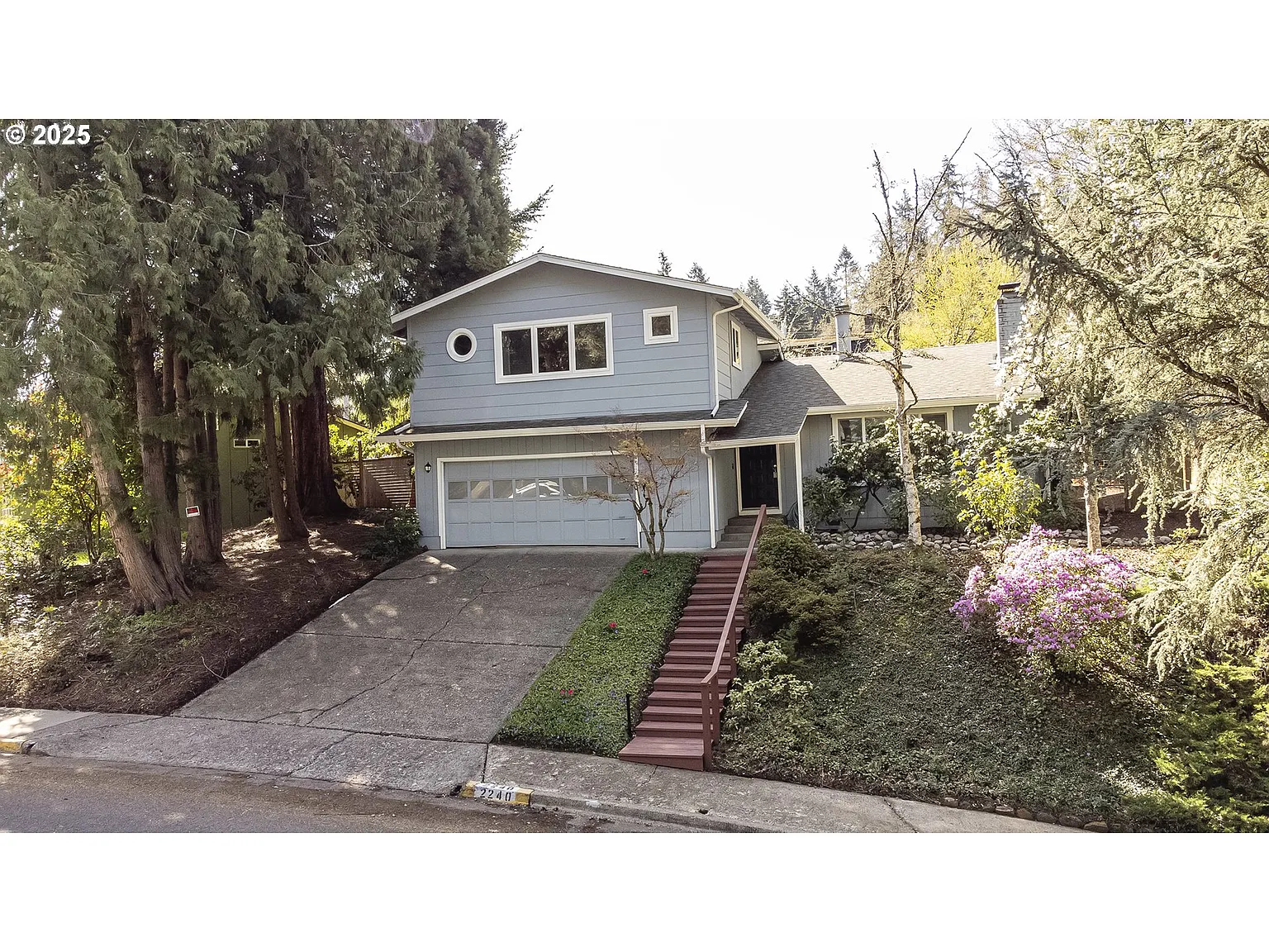 2240 W 27th Ave photo 1